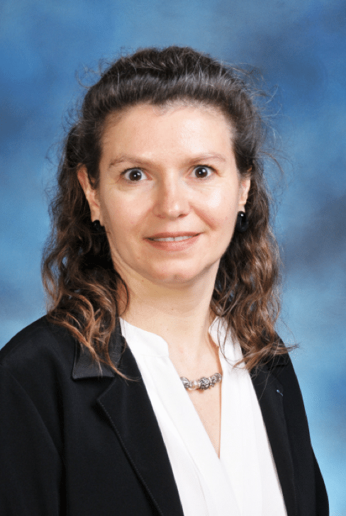 Catherine Buatois, directrice de l'école francaise de Tachkent Catherine Buatois, directrice de l'école francaise de Tachkent